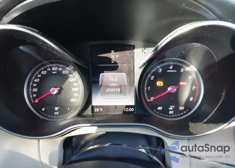 2015 Mercedes-Benz C 300 4Matic из США, поврежденный, VIN 55SWF4KB2FU025909